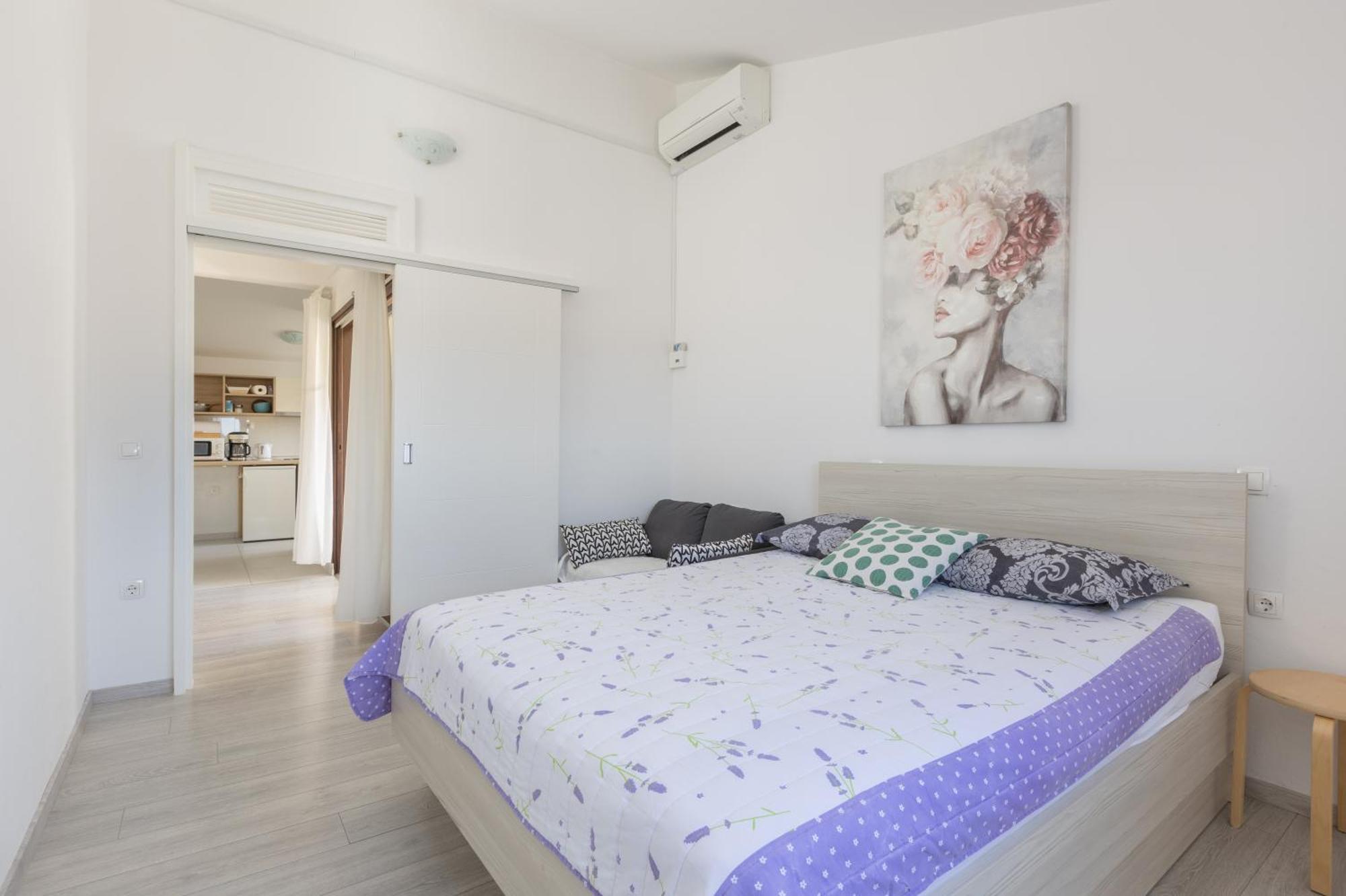 Miandmi Apartments Makarska Exteriör bild